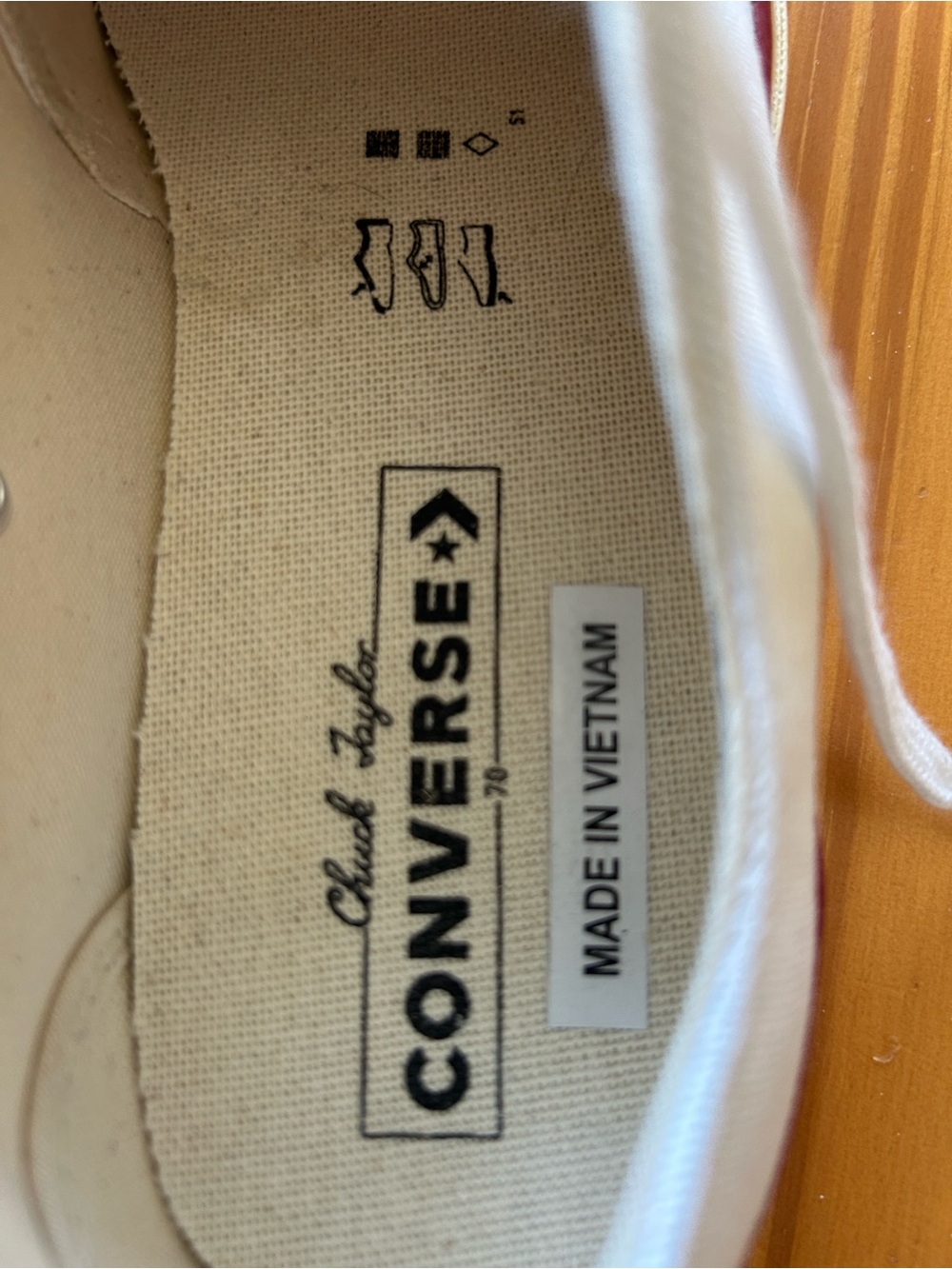 NWOT. Converse Chuck Taylor Low Top Canvas Sneakers - White with Red Accent. - Picture 3 of 5